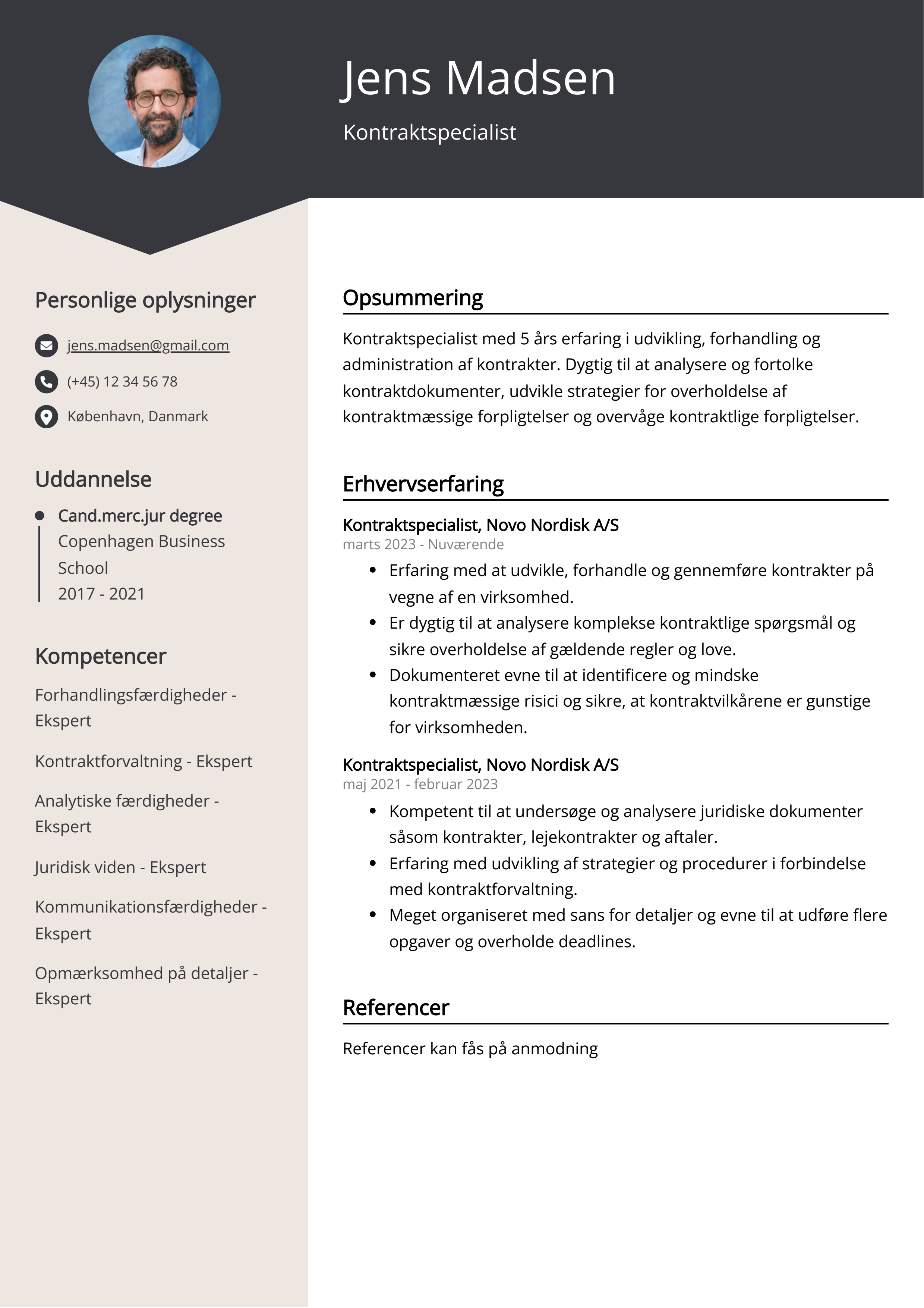 Kontraktspecialist CV-eksempel